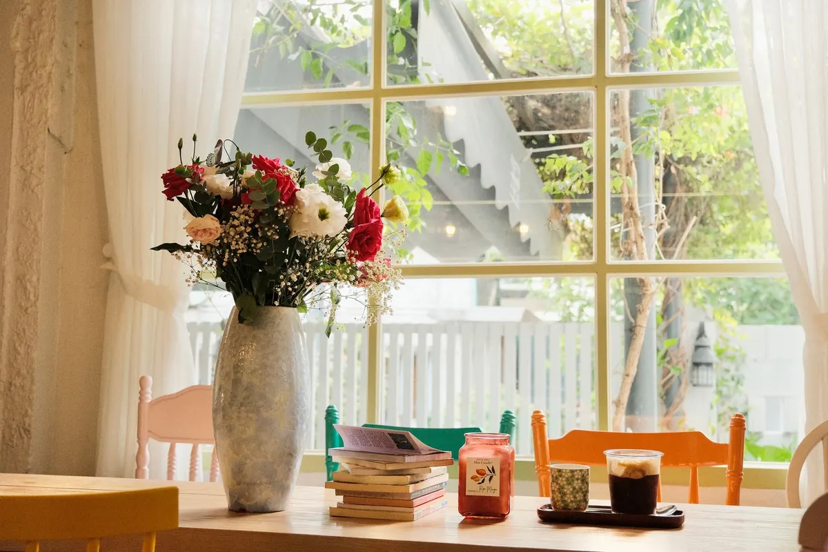How to Create a Quiet Corner in a Small Flat